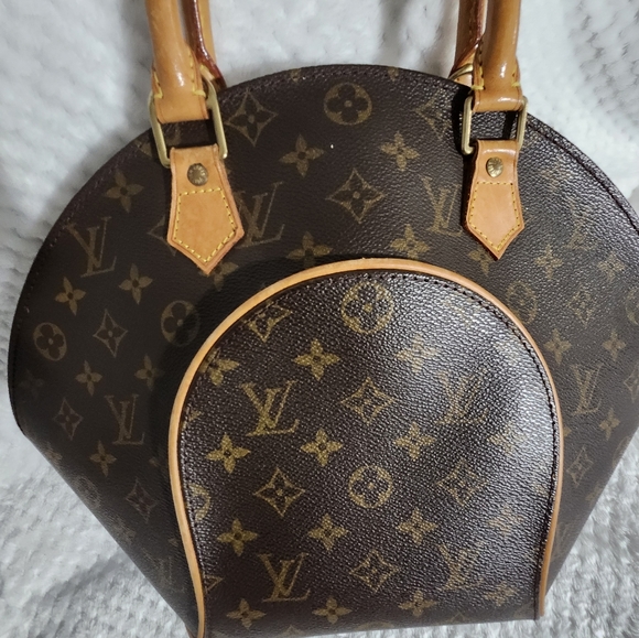 B26 LOUIS VUITTON ELIPSE MM - Picture 1 of 15